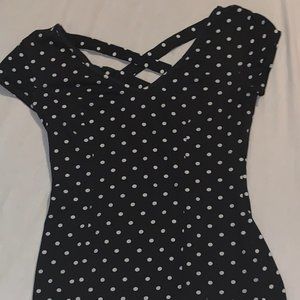 Black polka dot tee